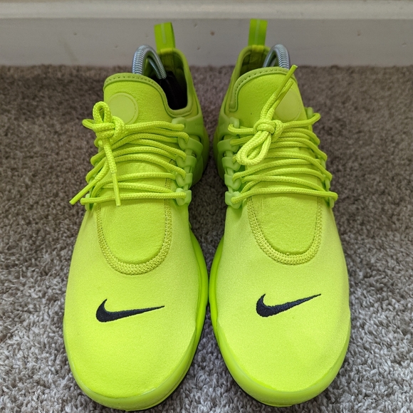 NIKE AIR PRESTO "ATOMIC GREEN" DV2228 300 WOMEN'S New without box - Picture 4 of 8